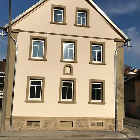 Apartman Gramschatzer Strasse 7 *