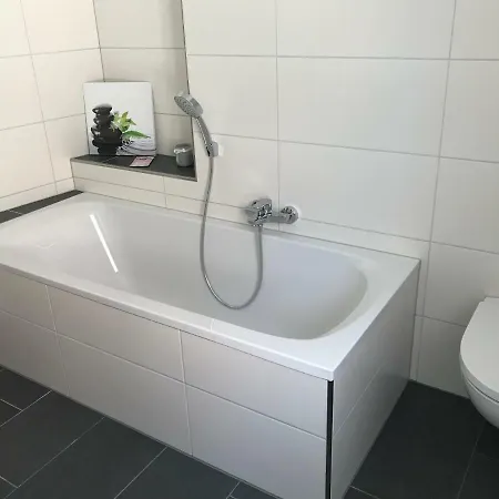 Gramschatzer Strasse 7 * Guntersleben